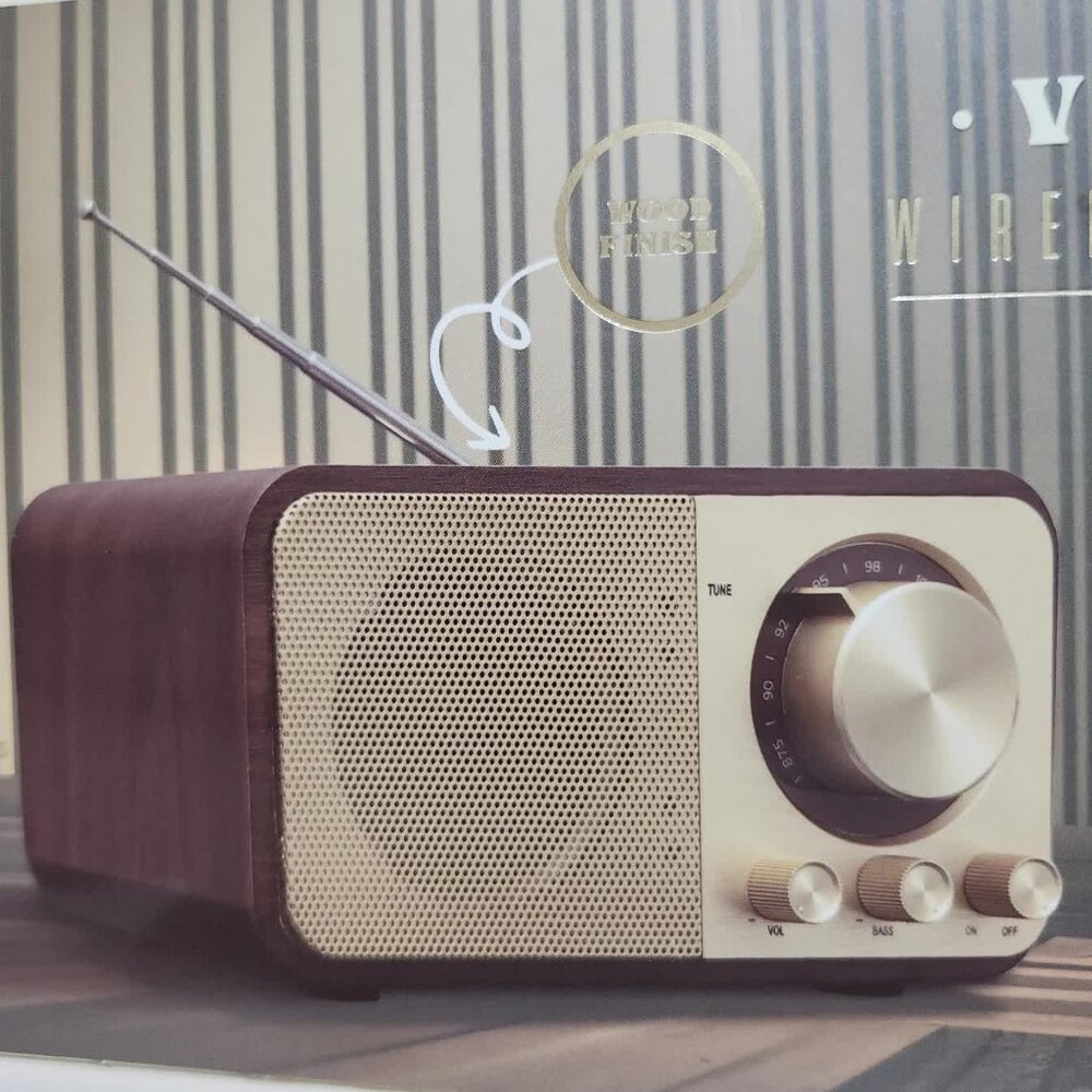 Throwback Vintage Wireless Speaker Radio Bluetooth High-quality Sound New In Box